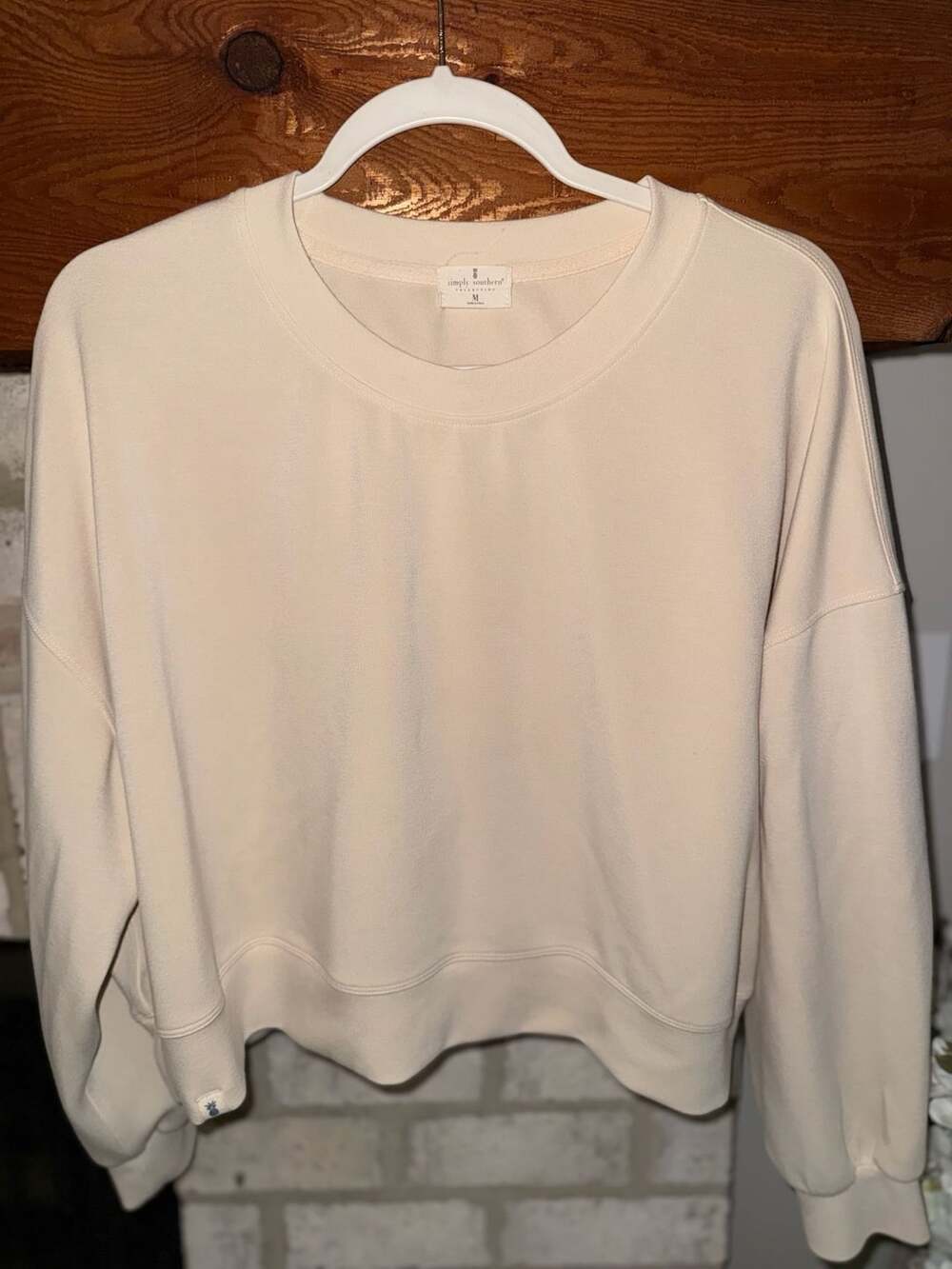 Simply Southern Collection Women's Cream Crew Neck Sweatshirt Size M